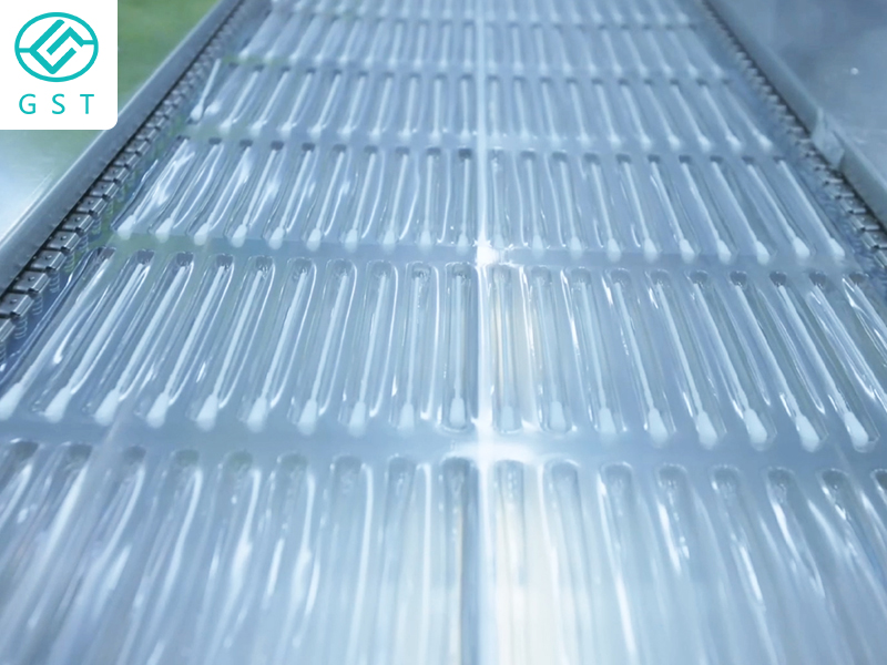 自動包裝機-自動吸塑包裝機