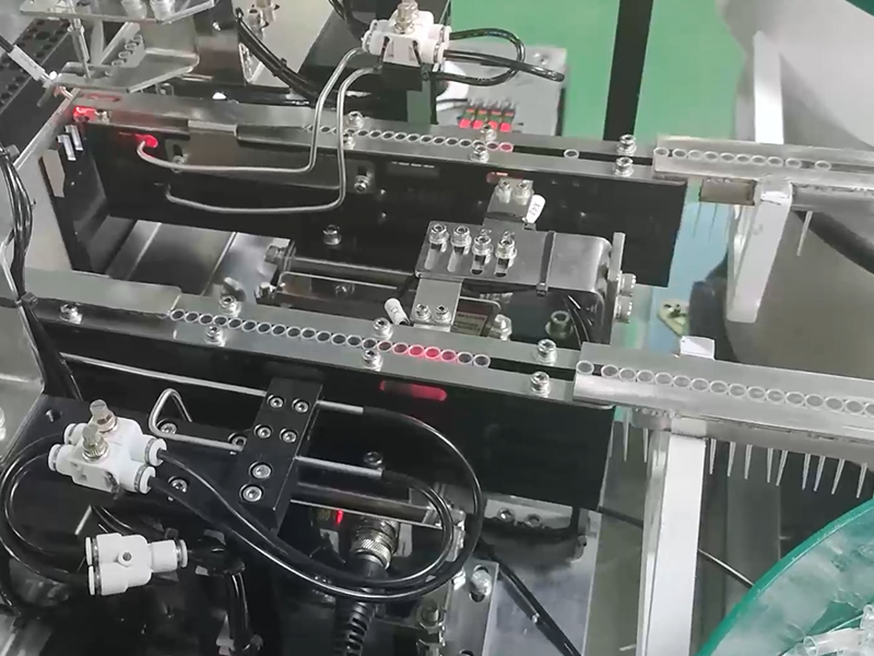 自動(dòng)裝盒機(jī)是如何操作的?