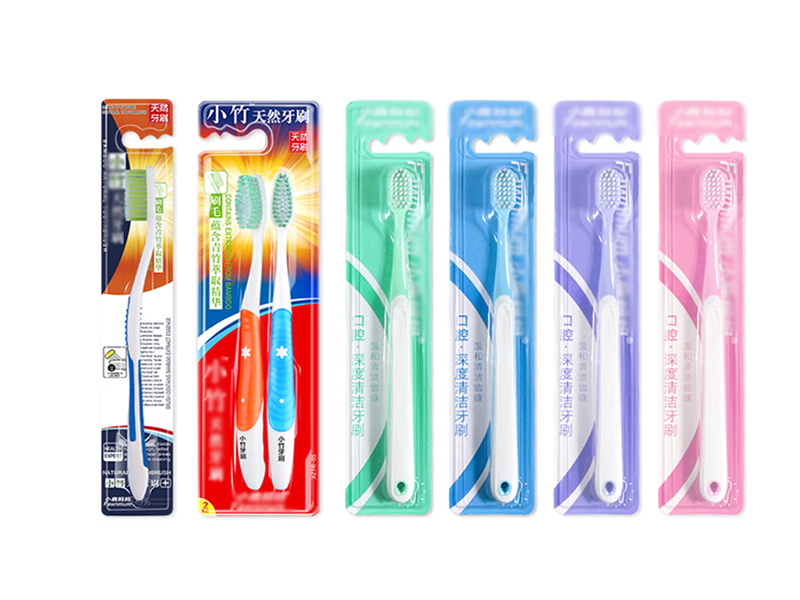 生活日用品牙刷自動(dòng)吸塑包裝機(jī)介紹